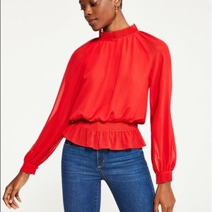 NWT ANN TAYLOR RED PLEATED SMOCKED WAIST TOP L